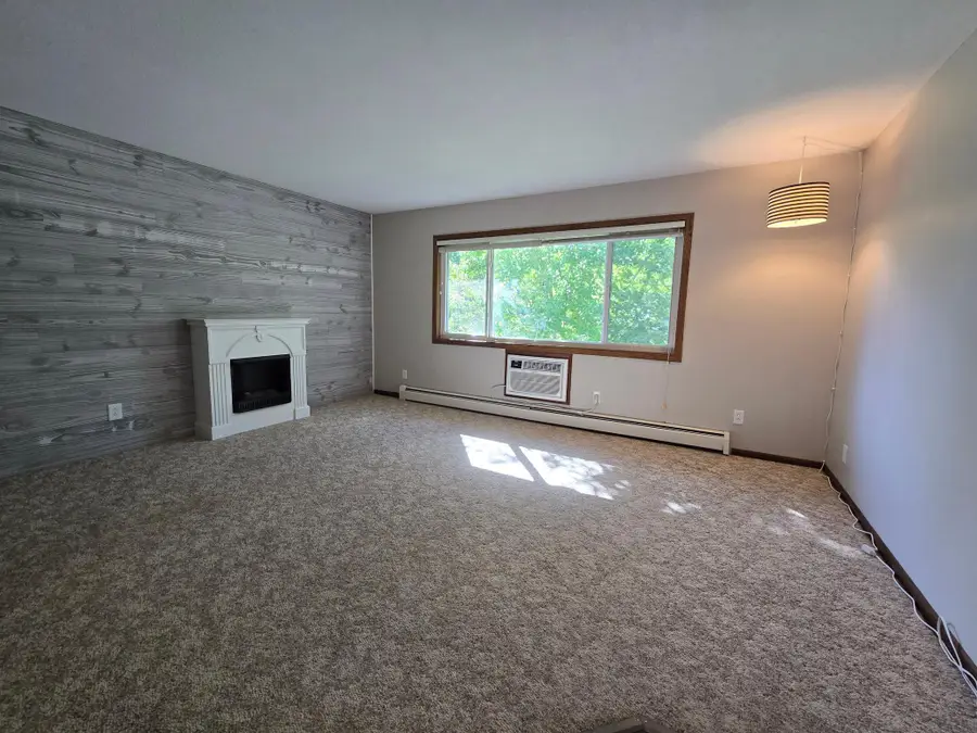 1221 Madison Avenue #215, Detroit Lakes, MN 56501 - #3
