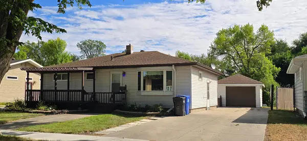 1722 14 1/2 Street S, Fargo, ND 58103