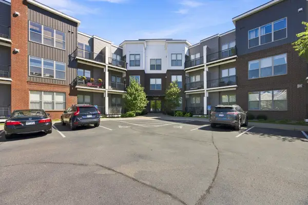 3640 Wooddale Avenue S #305, Saint Louis Park, MN 55416