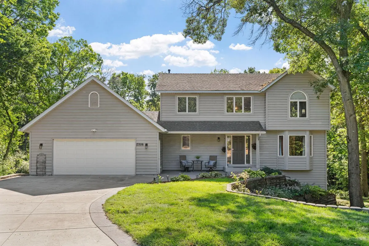 13306 Ellice Court, Apple Valley, MN 55124 - #1