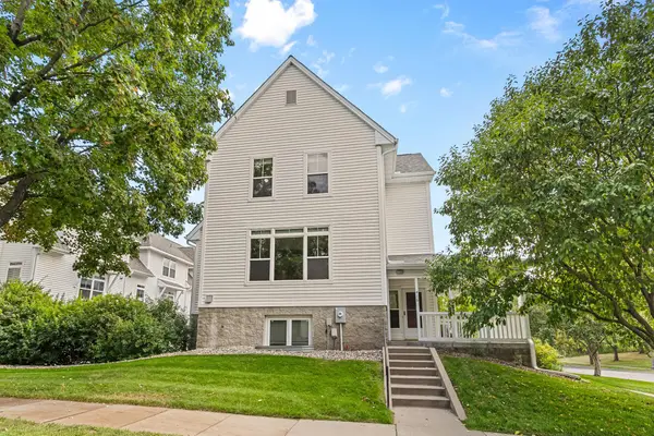 416 Duke Street, Saint Paul, MN 55102