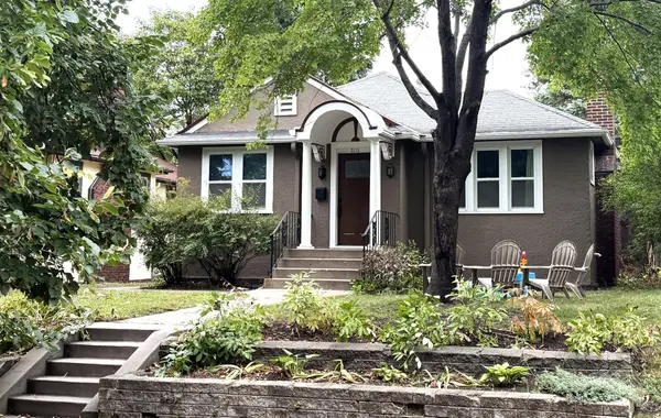2115 Palace Avenue, Saint Paul, MN 55105