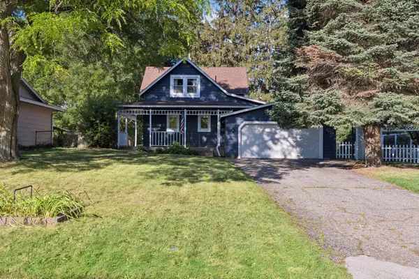 239 Oakwood Drive, Shoreview, MN 55126