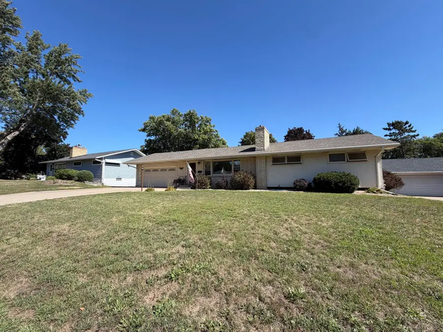 7538 Carmen Avenue, Inver Grove Heights, MN 55076 - #3