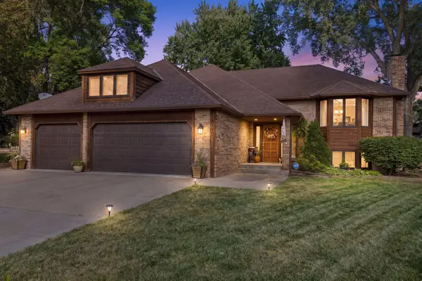 5170 Hemlock Lane N, Plymouth, MN 55442