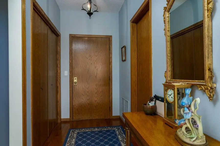 1830 Eagle Ridge Drive #1009, Mendota Heights, MN 55118 - #3