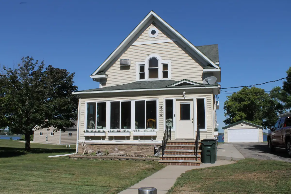 405 E Lake Street, Osakis, MN 56360 - #1