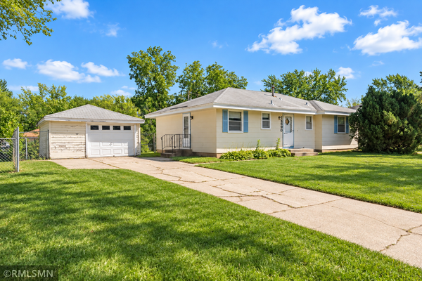 14590 Dallara Avenue W, Rosemount, MN 55068