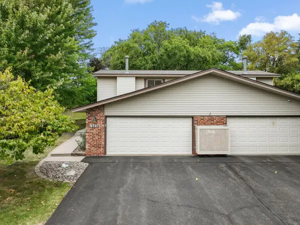 13430 Pepperwood Circle, Minnetonka, MN 55305