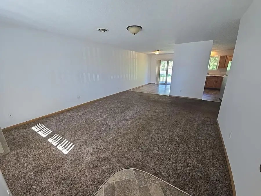 163 Ridgeview Drive, Pipestone, MN 56164 - #3