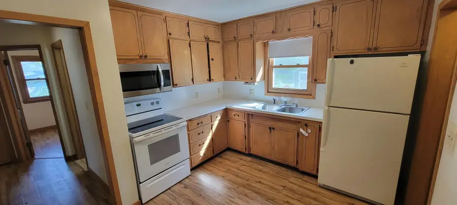 1014 Saint Peter Avenue, Albert Lea, MN 56007 - #2