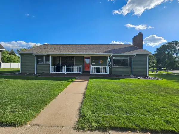 620 8 1/2 Street S, Virginia, MN 55792