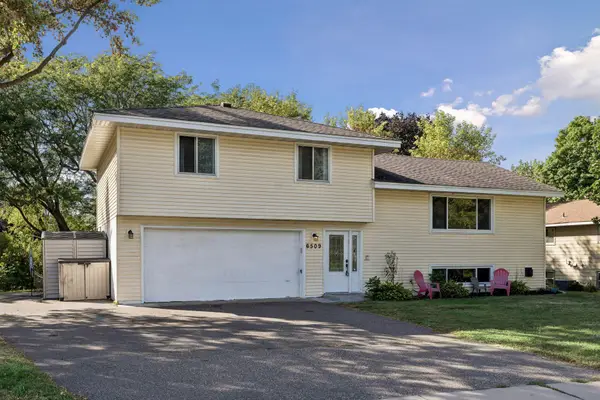 6509 Edgemont Boulevard N, Brooklyn Park, MN 55428