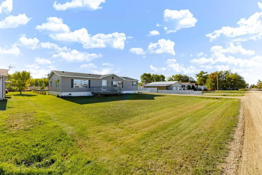 146 4th Street, Walcott, ND 58077 - #3