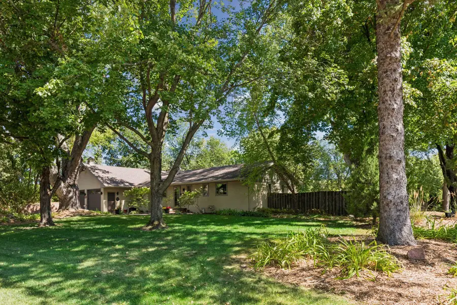 15509 Holdridge Road E, Wayzata, MN 55391 - #2