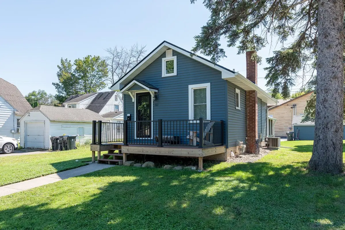 511 W 6th Street, Mankato, MN 56001 - #1