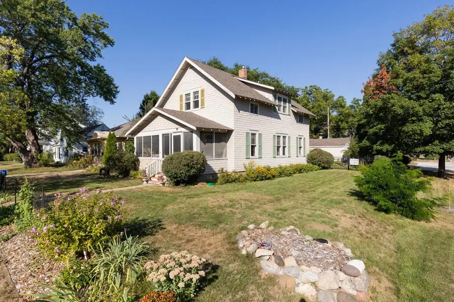 301 8th Avenue N, Hopkins, MN 55343 - #3