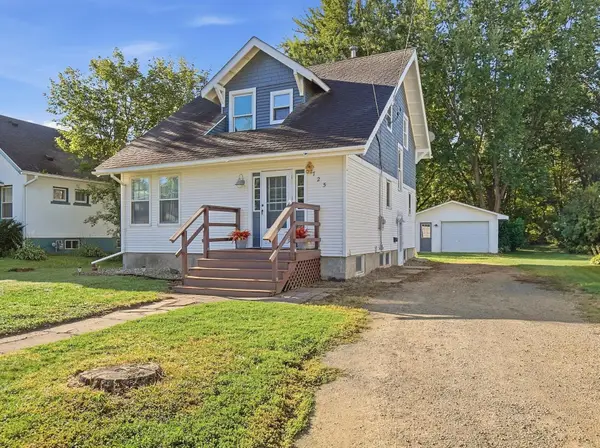 725 Home Street, Kenyon, MN 55946