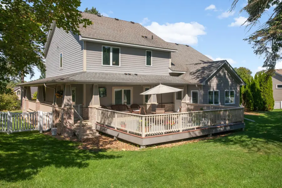 1085 Parkview Lane, Victoria, MN 55386 - #3