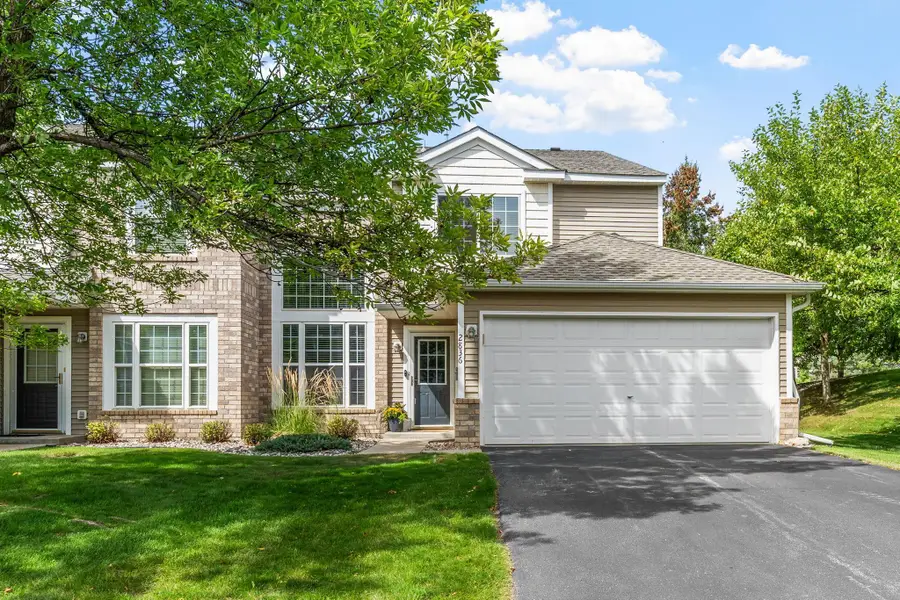 2836 Coach Court, Chanhassen, MN 55317 - #2