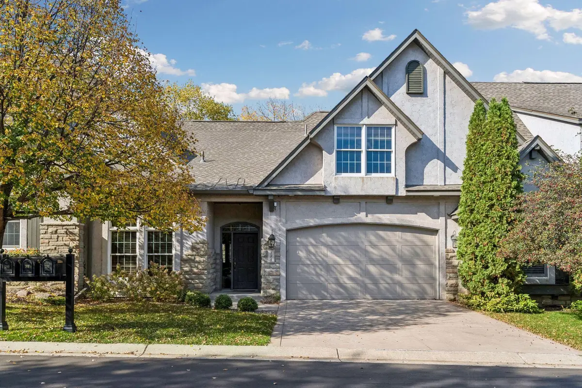 189 Stonebridge Court, Mendota Heights, MN 55118 - #1
