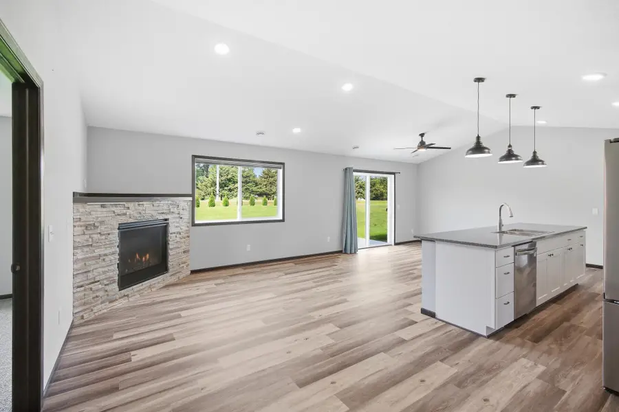 1554 Gray Fox Drive Ne, Owatonna, MN 55060 - #3