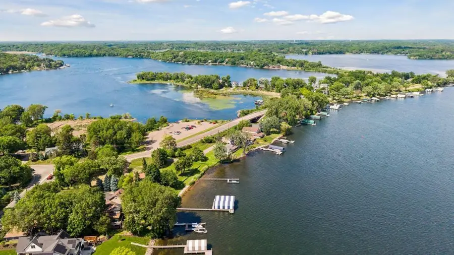 3685 N Shore Drive, Wayzata, MN 55391 - #3