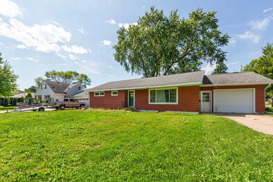 366 N Waterville Avenue, Le Center, MN 56057 - #3