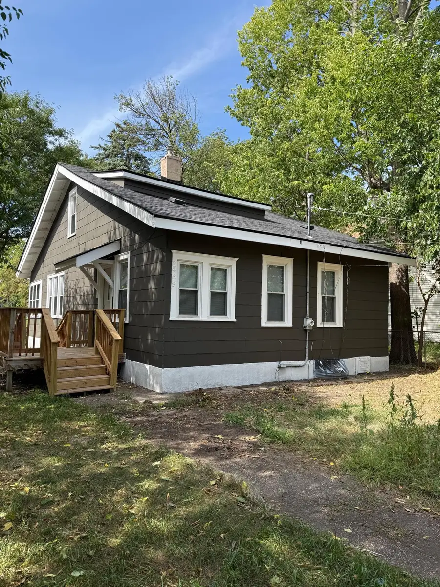 2439 15th Avenue S, Minneapolis, MN 55404 - #2