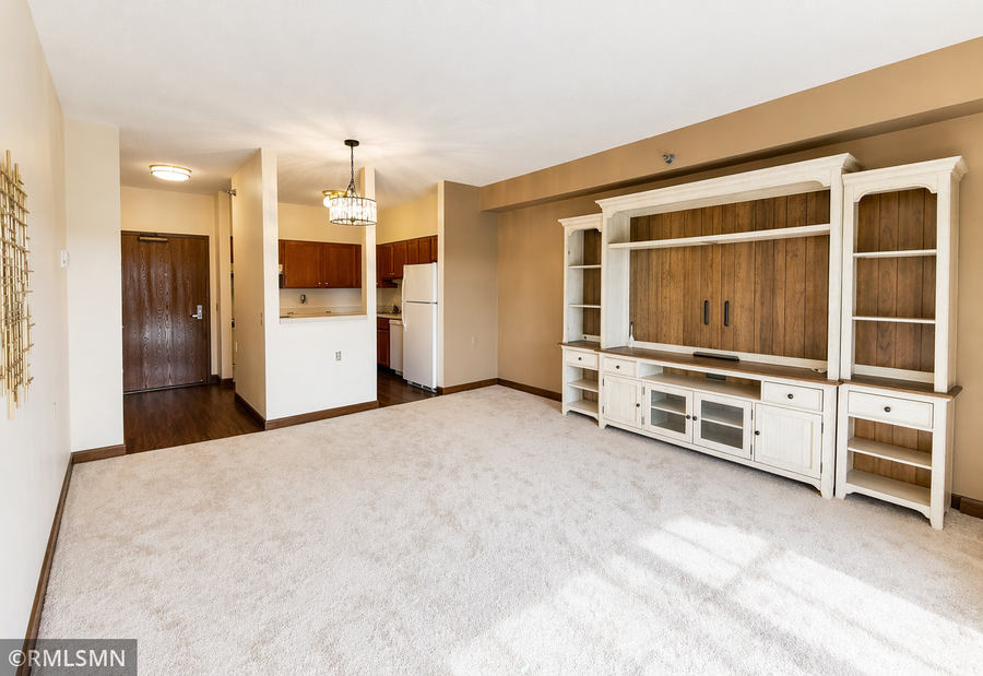 7600 Golden Valley Road #612, Golden Valley, MN 55427 - #3