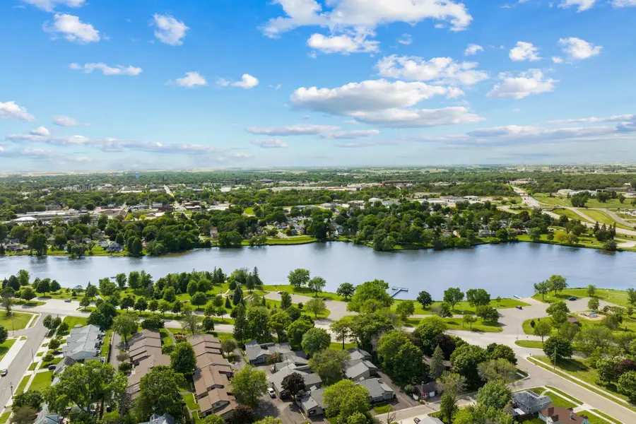 400 Oakland Place Ne #9, Austin, MN 55912 - #3