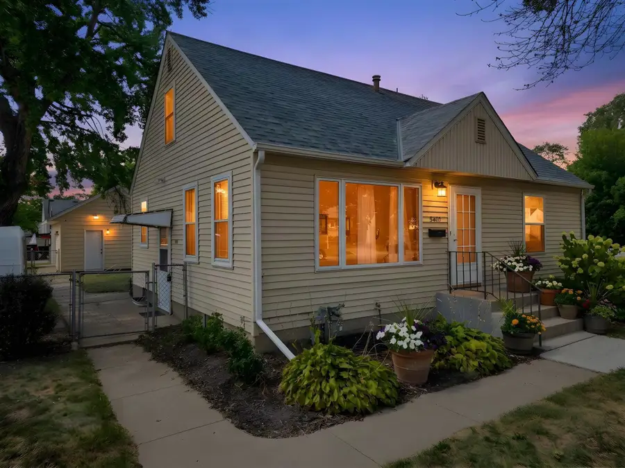 5401 Dupont Avenue N, Brooklyn Center, MN 55430 - #2
