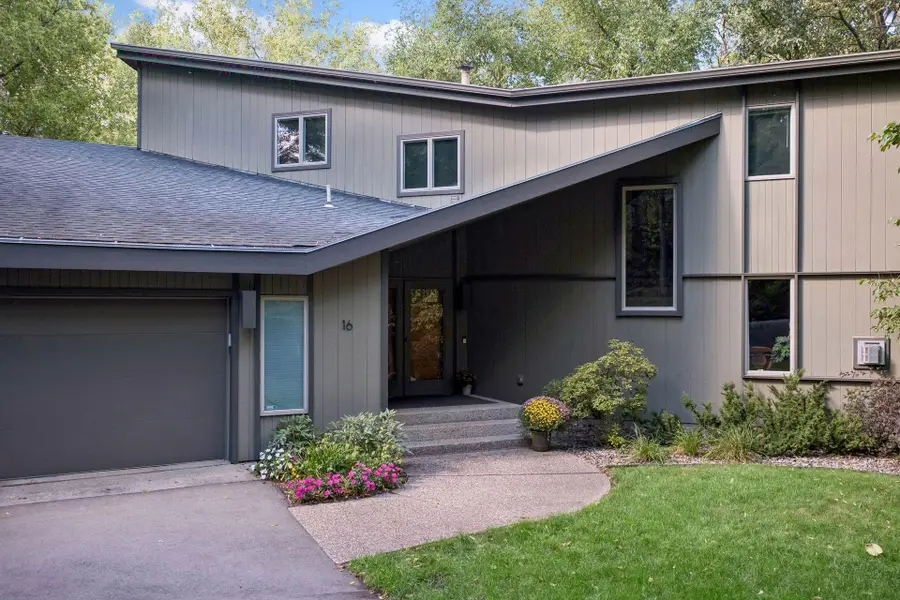 16 Timberglade Road, Bloomington, MN 55437 - #3