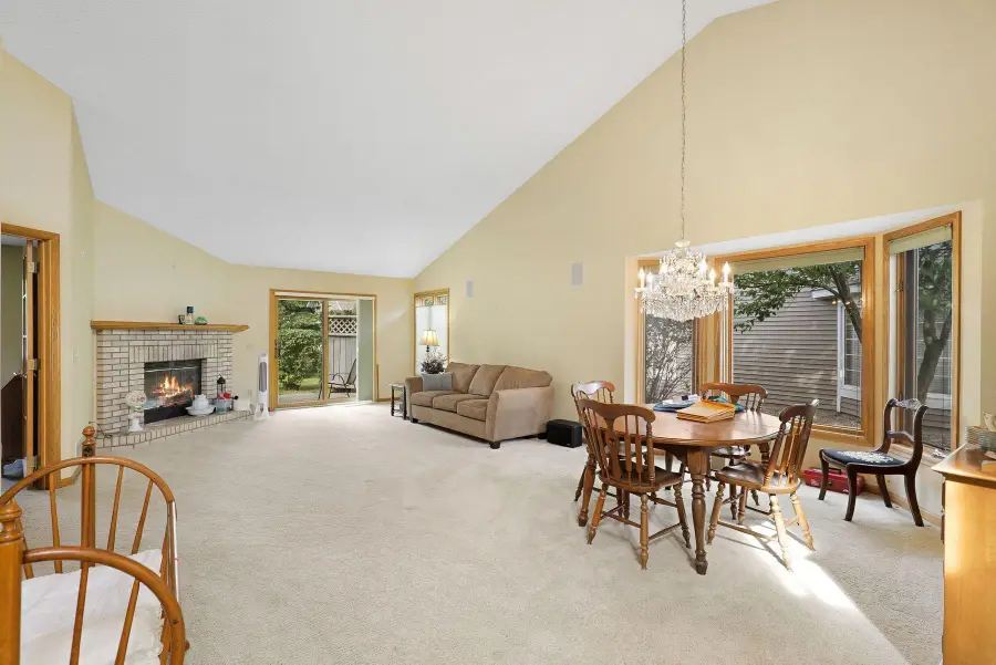 5611 Dunlap Avenue N, Shoreview, MN 55126 - #3