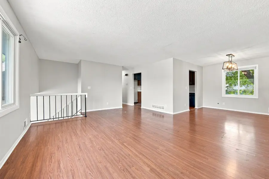 360 Brooks Avenue W, Roseville, MN 55113 - #3