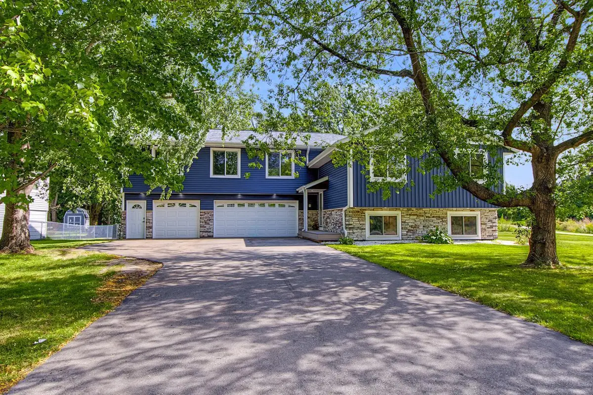 3066 Greenbrier Street, Little Canada, MN 55117 - #1