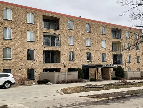800 1st Drive Nw #102, Austin, MN 55912