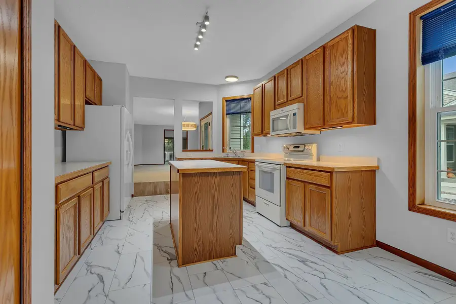 397 Campfire Curve, Chaska, MN 55318 - #3