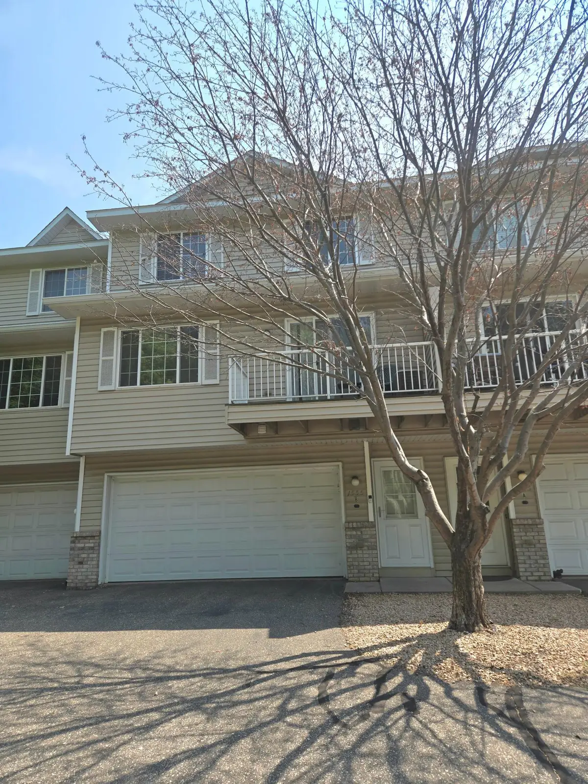 1555 County Road D E #B, Maplewood, MN 55109 - #1