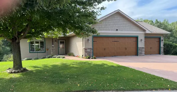525 Devin Lane, River Falls, WI 54022