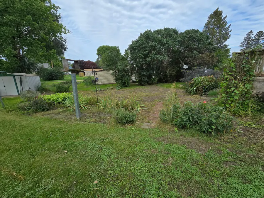 606 3rd Street Sw, Pipestone, MN 56164 - #3