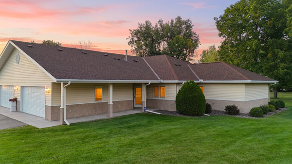13040 Evergreen Drive, Lindstrom, MN 55045