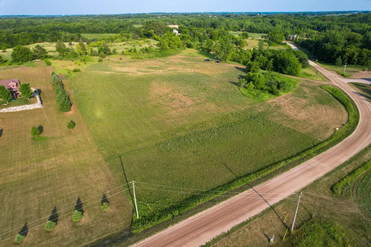 7736 15th St Sw, Howard Lake, MN 55349 - #1