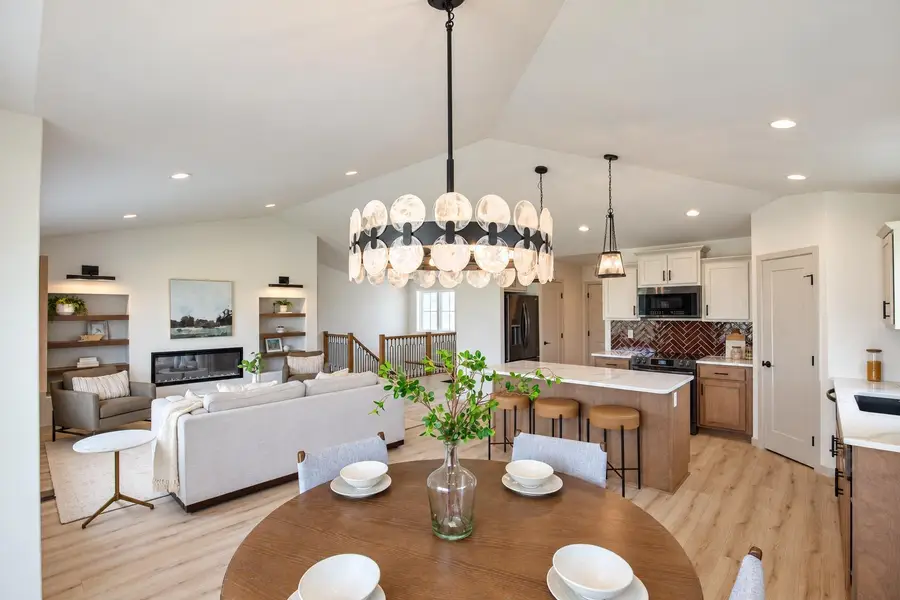 1409 66th Avenue S, Fargo, ND 58104 - #2