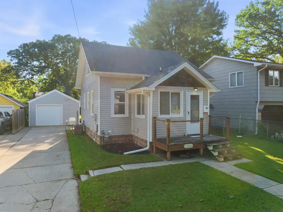 1202 11th Street Nw, Austin, MN 55912 - #2