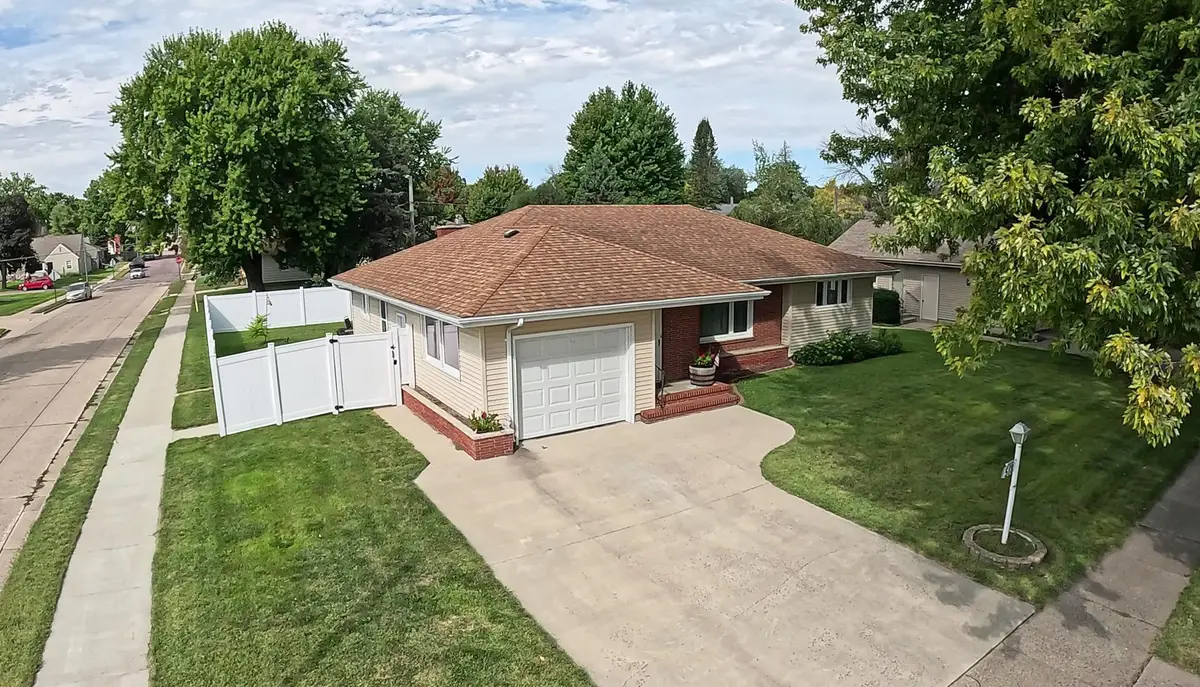518 S Orient Street, Fairmont, MN 56031 - #1