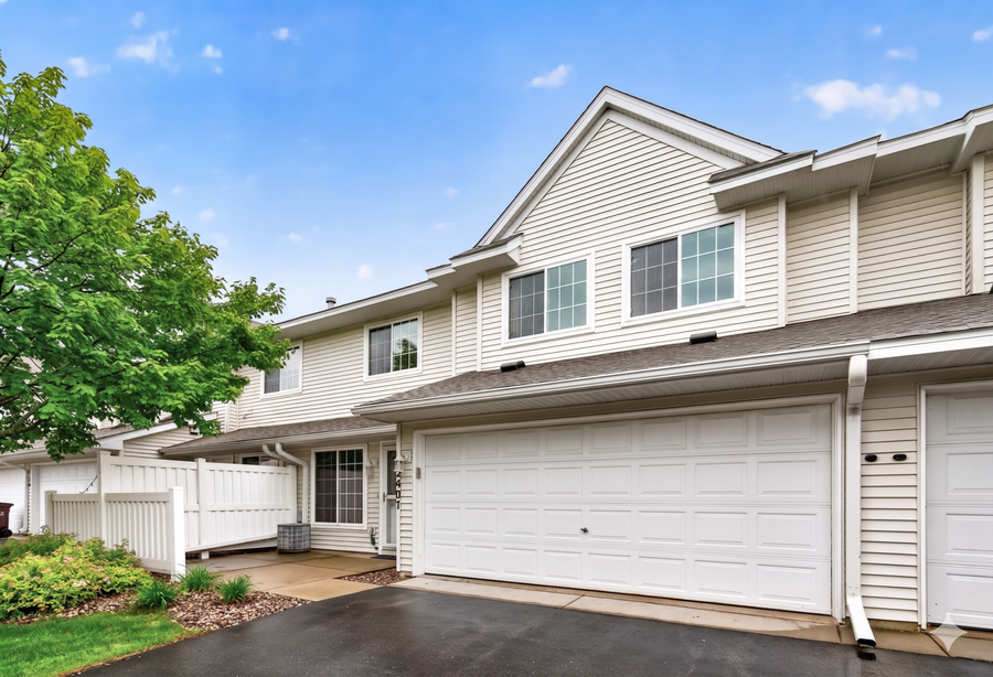 2407 Harvest Way, Chanhassen, MN 55317 - #2