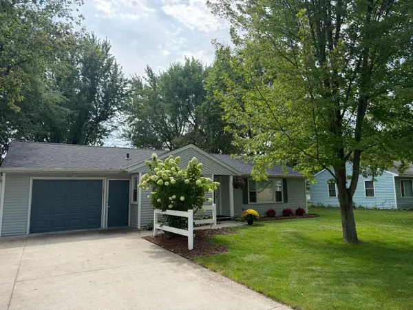 1128 Woodlawn Acres Drive, Saint Cloud, MN 56301