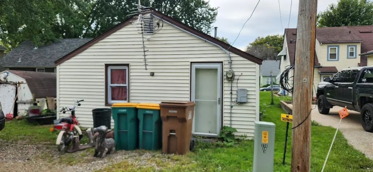 410 Saint Peter Avenue, Albert Lea, MN 56007 - #1