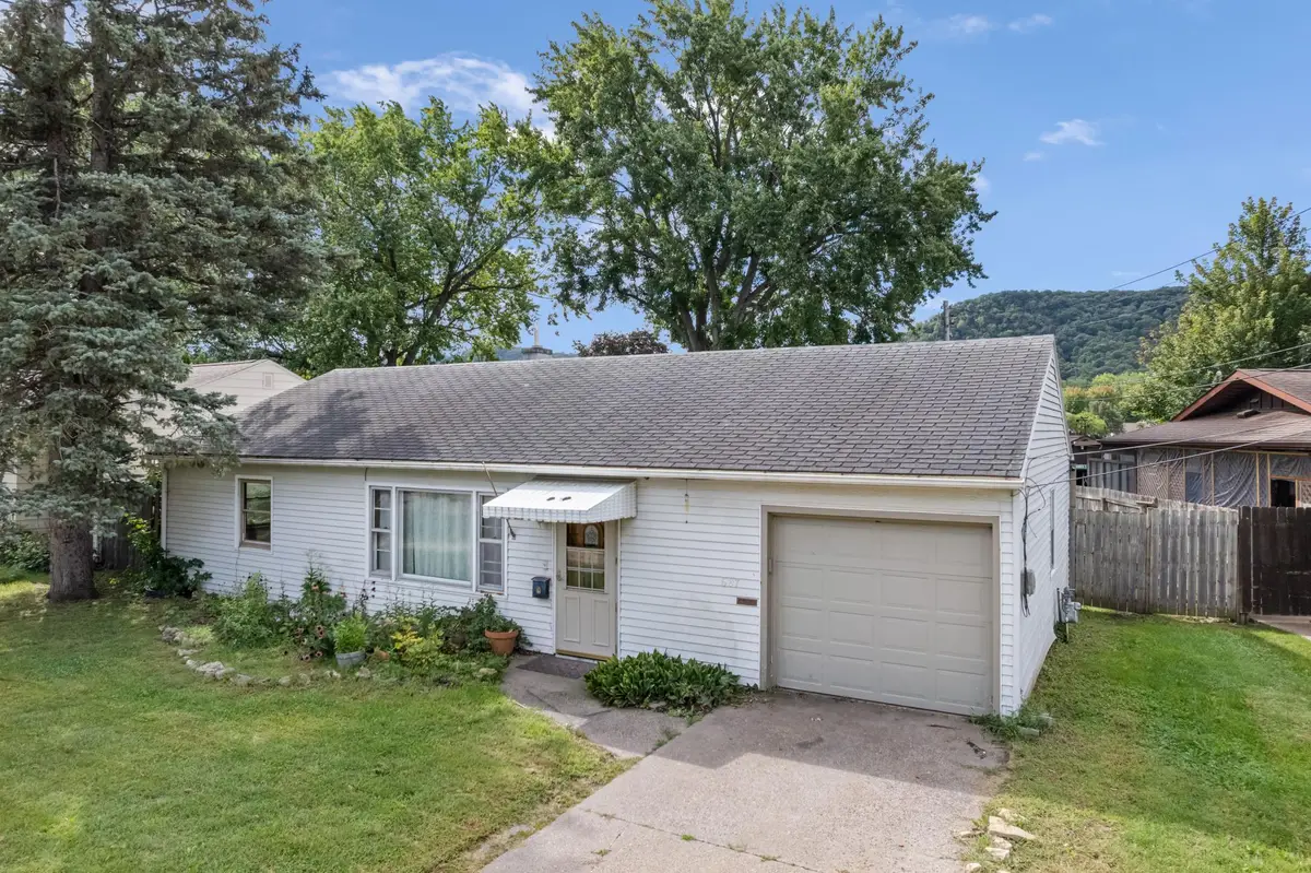 687 W Belleview Street, Winona, MN 55987 - #1